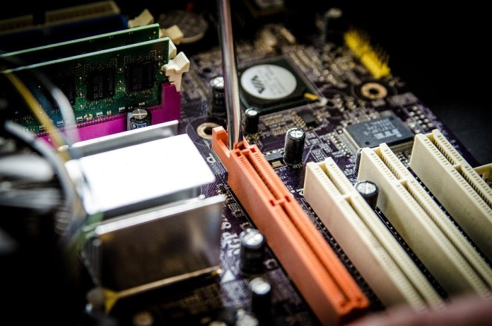 Produção da indústria eletroeletrônica cresce 6,2% em setembro